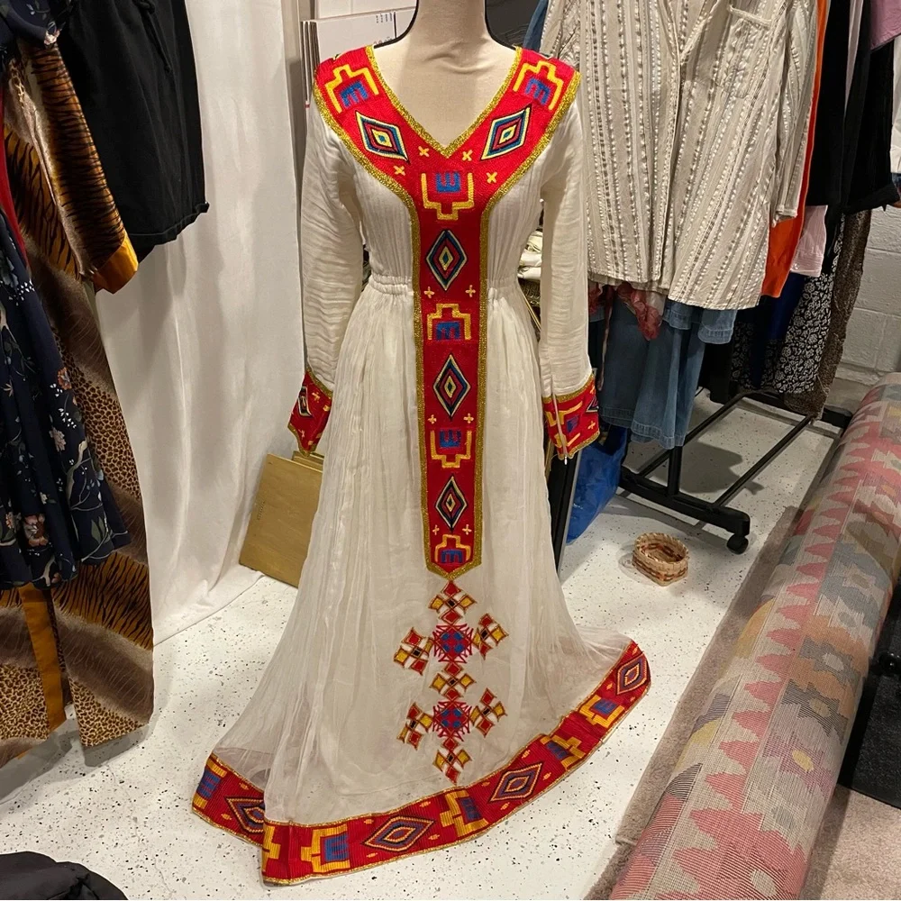 Beautiful hand made Ethopian Eritrean wedding dress hand made embroidery maxi - Picture 14 of 15